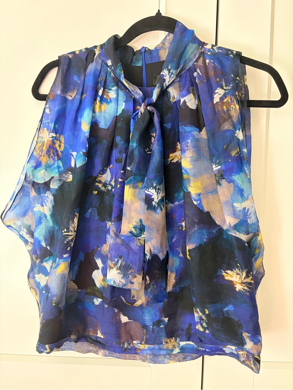 Daniela Corte Silk Floral Tie-Neck Sleeveless Camisole in Blue | 38